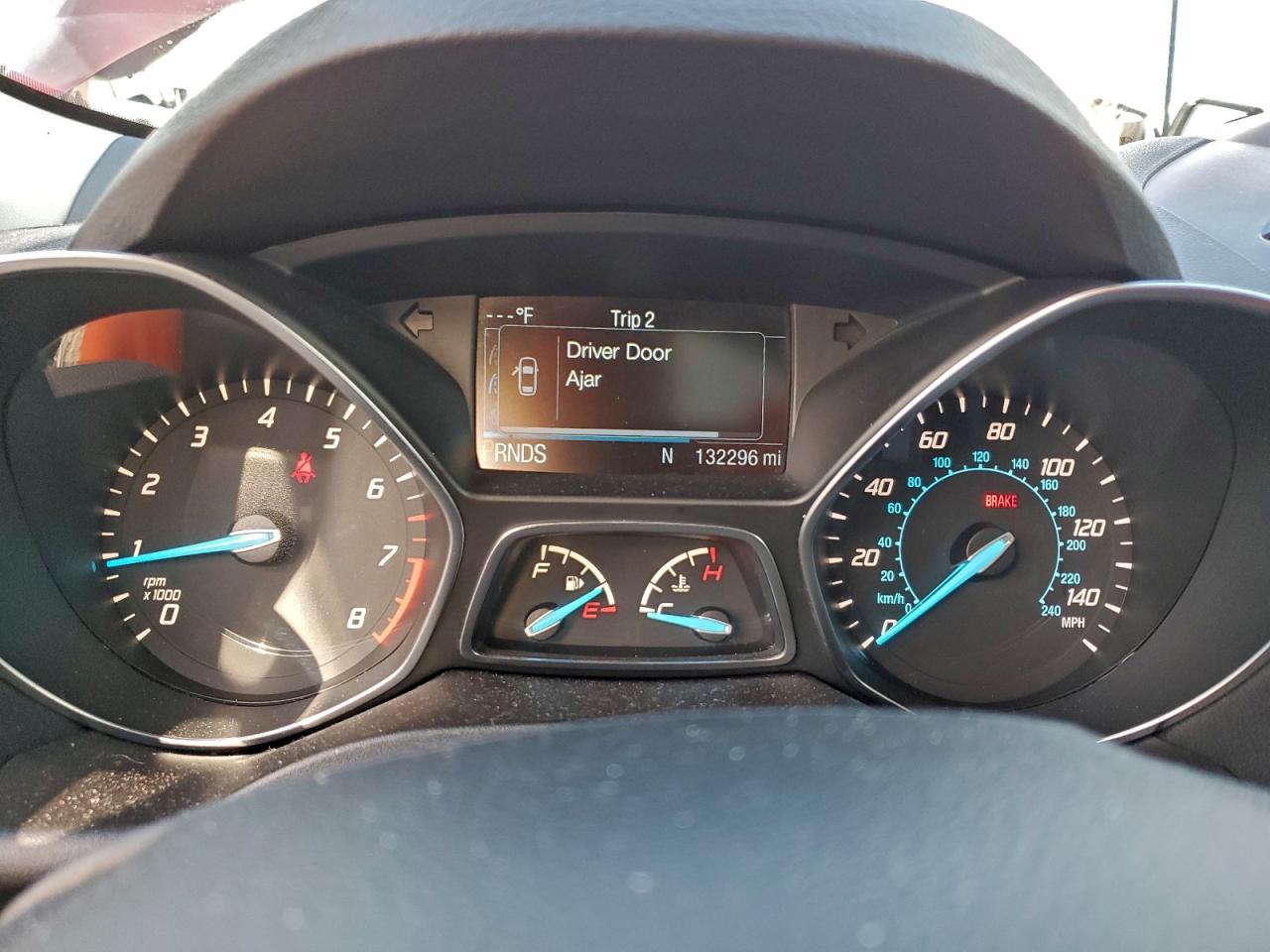 2015 FORD ESCAPE SE photo 25