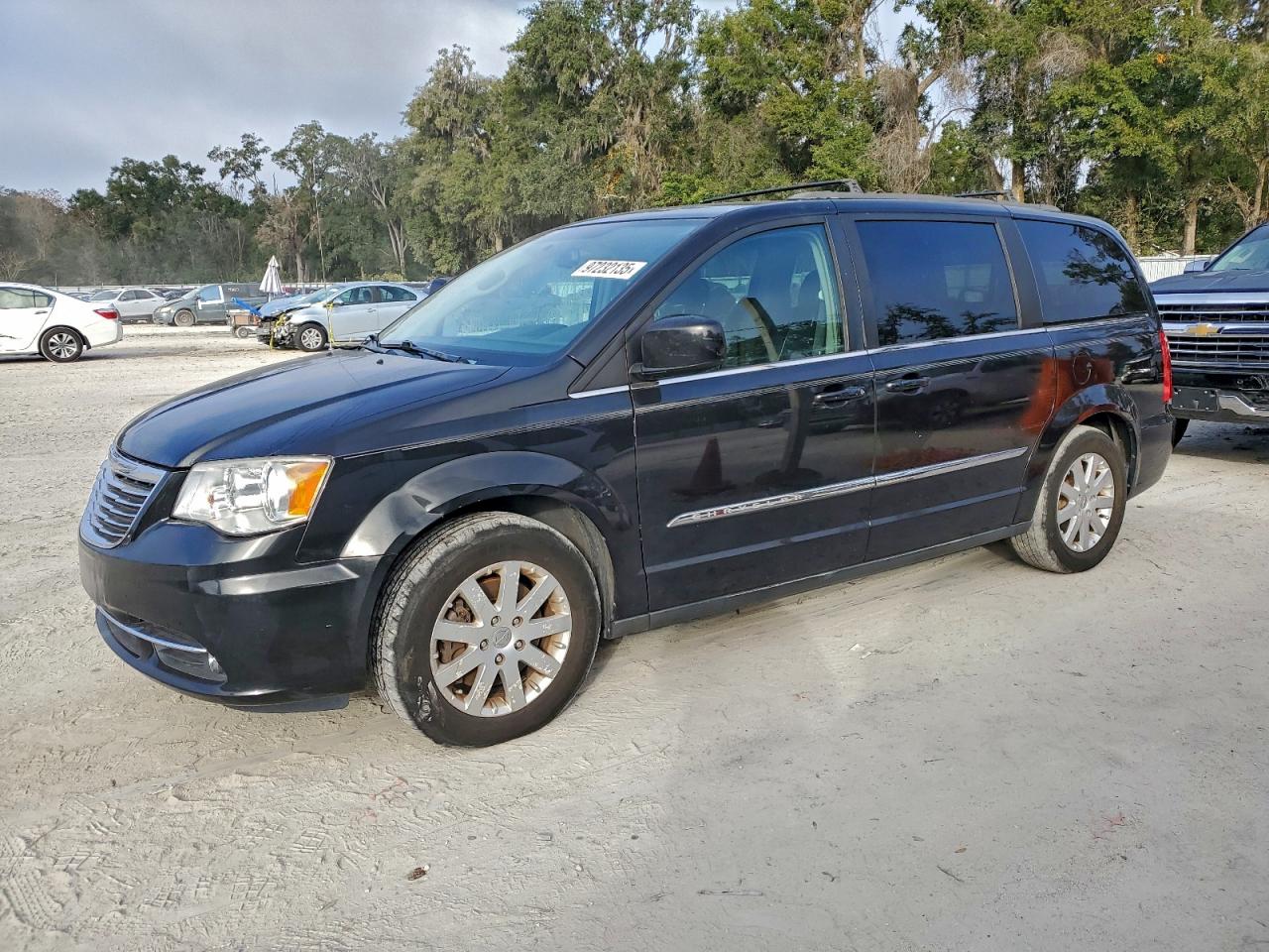 2015 CHRYSLER TOWN & COUNTRY