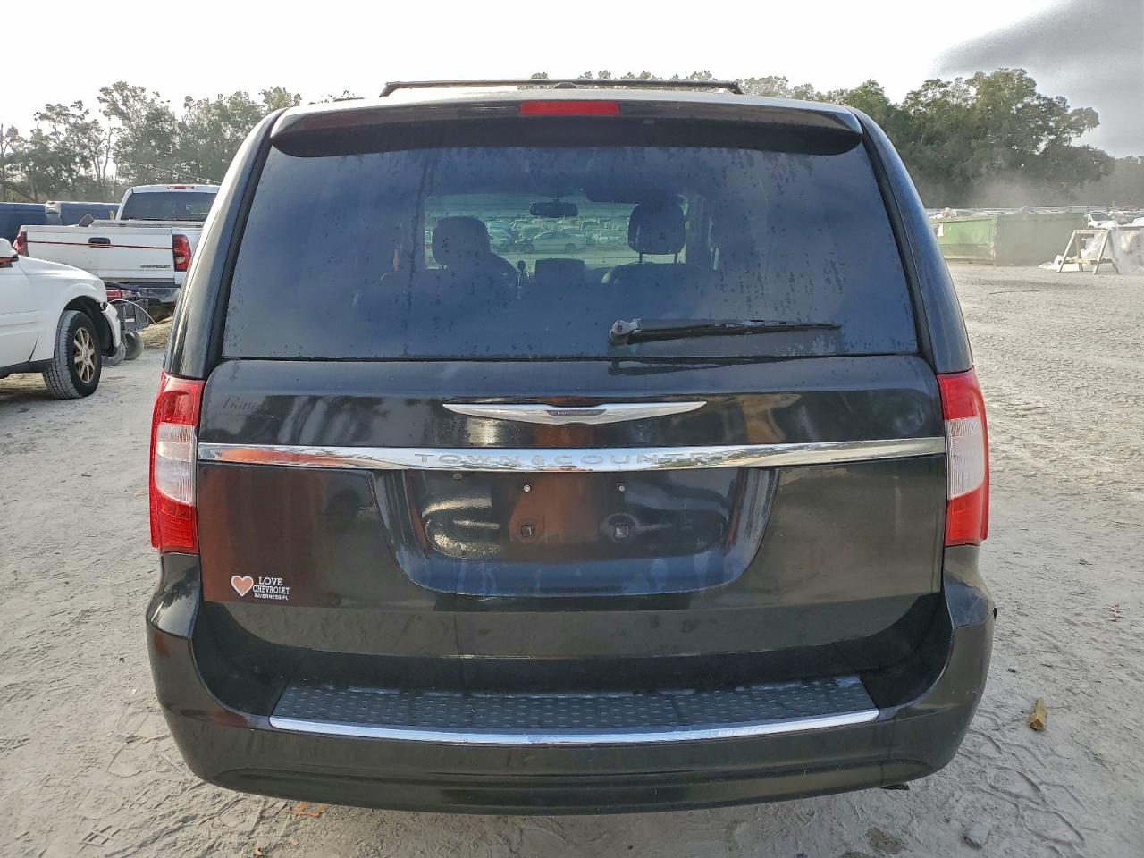 2015 CHRYSLER TOWN & COUNTRY TOURING photo 11