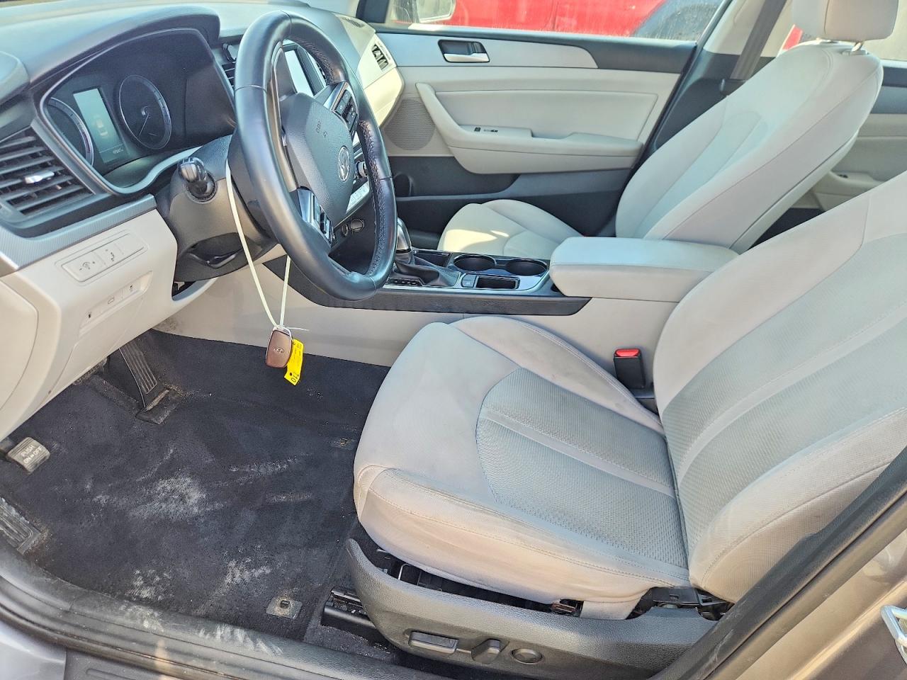 2018 HYUNDAI SONATA SEL photo 19
