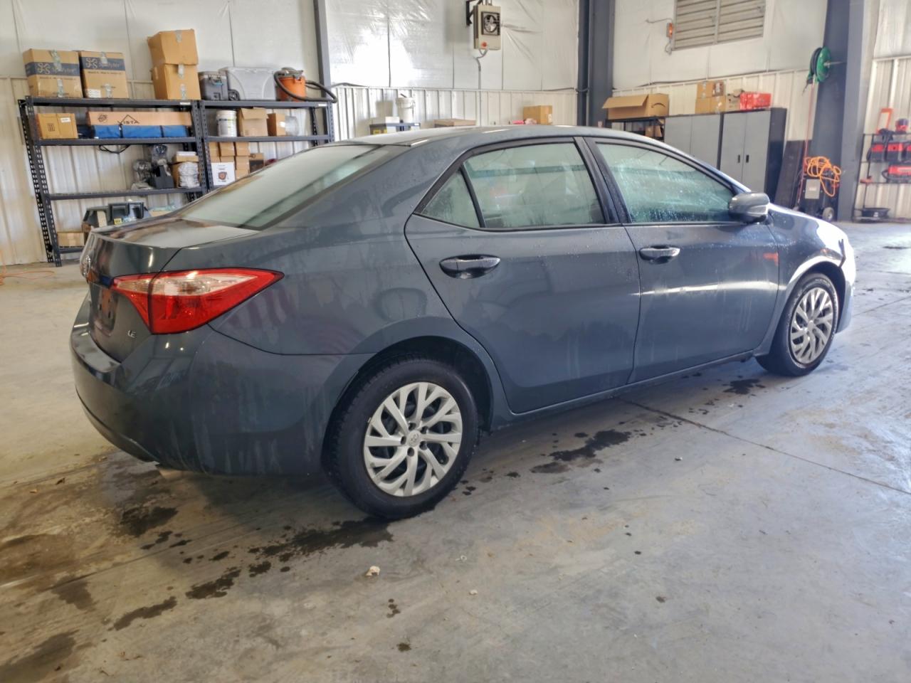 2019 TOYOTA COROLLA L photo 3