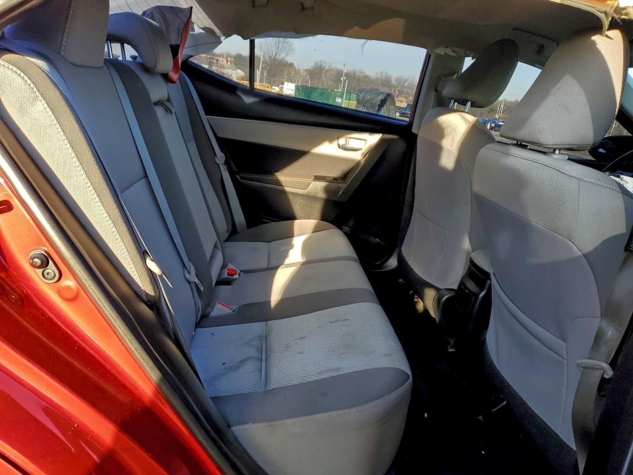 2017 TOYOTA COROLLA L photo 28