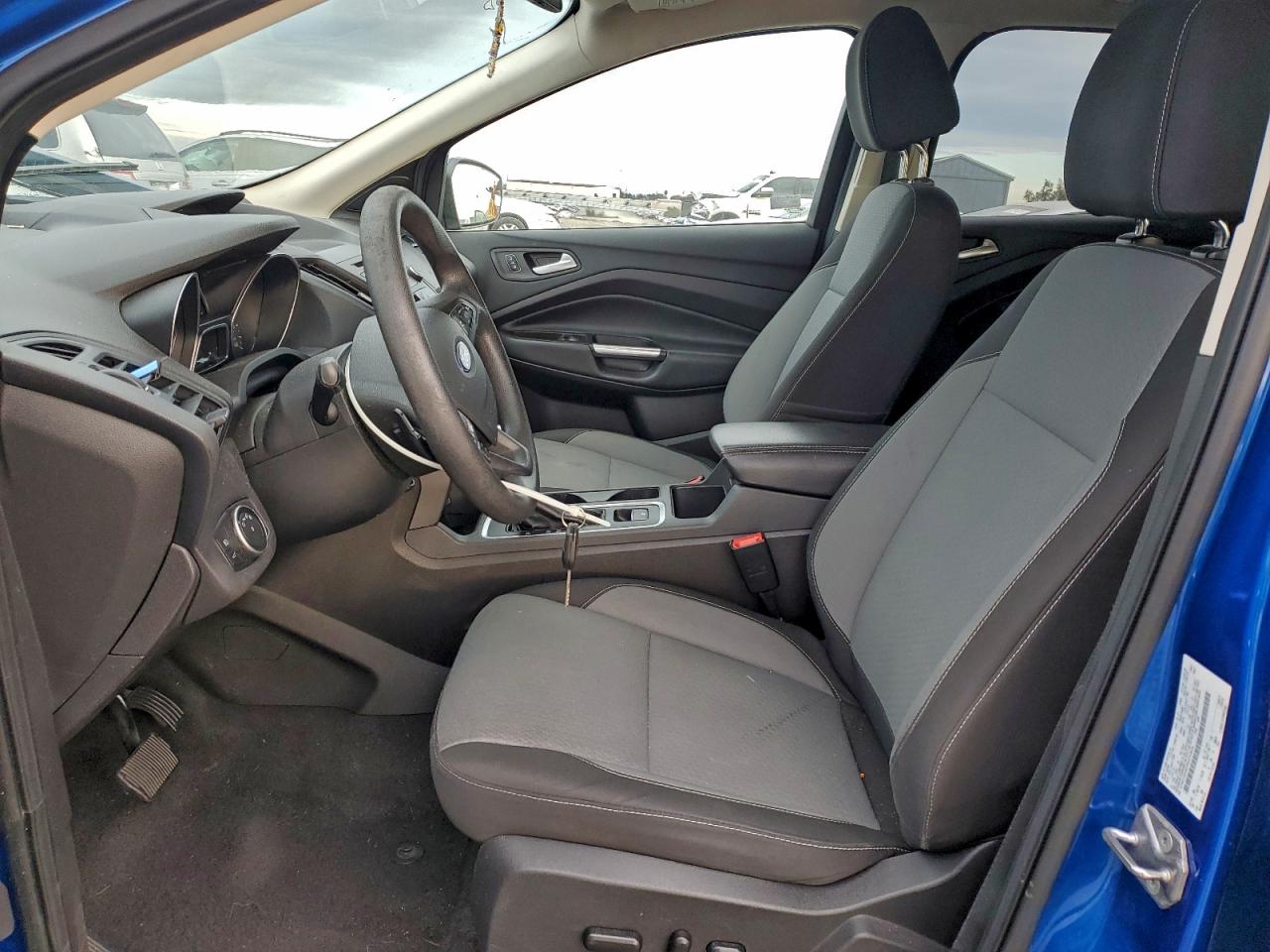 2017 FORD ESCAPE SE photo 13
