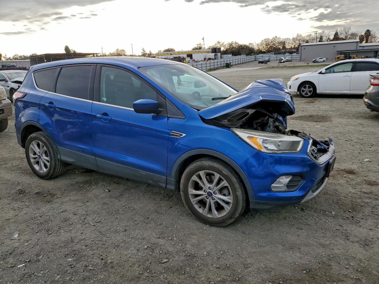 2017 FORD ESCAPE SE photo 7