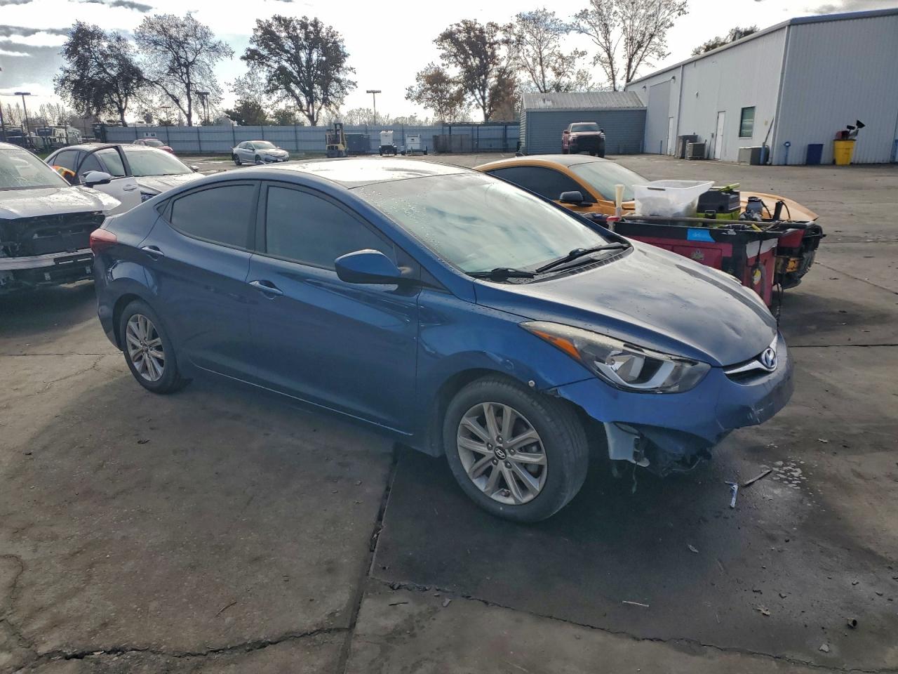 2014 HYUNDAI ELANTRA SE photo 4