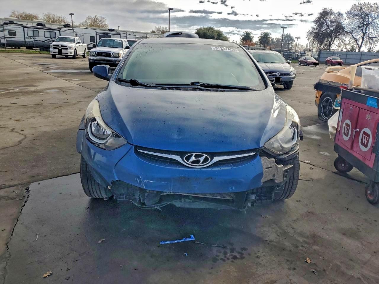 2014 HYUNDAI ELANTRA SE photo 5