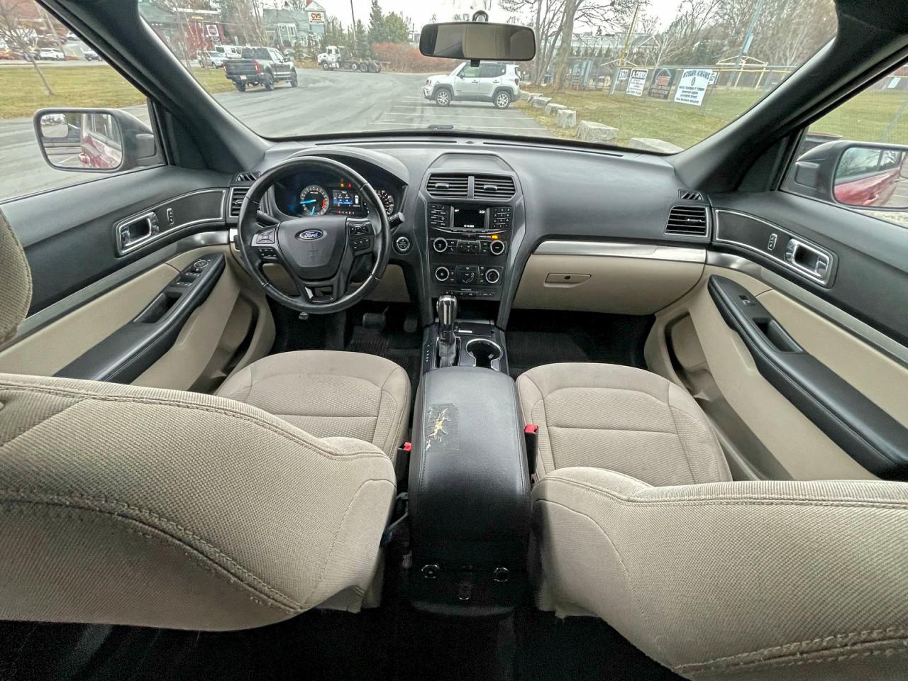 2018 FORD EXPLORER XLT photo 17