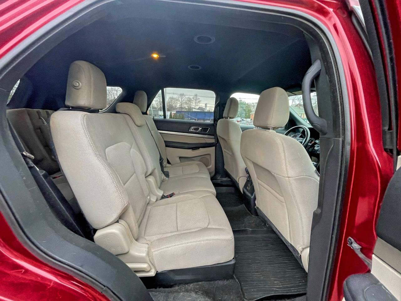 2018 FORD EXPLORER XLT photo 11