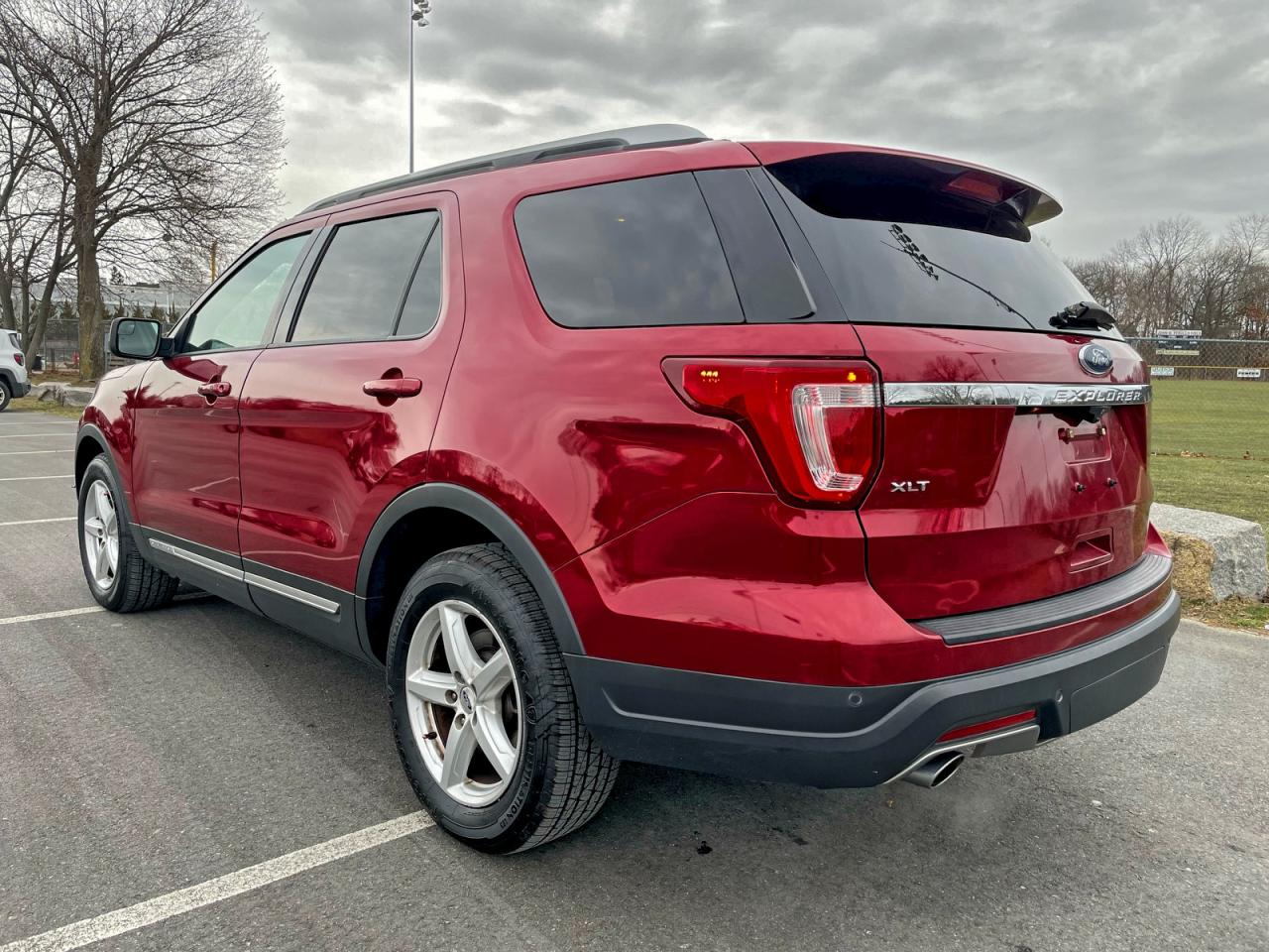 2018 FORD EXPLORER XLT photo 5