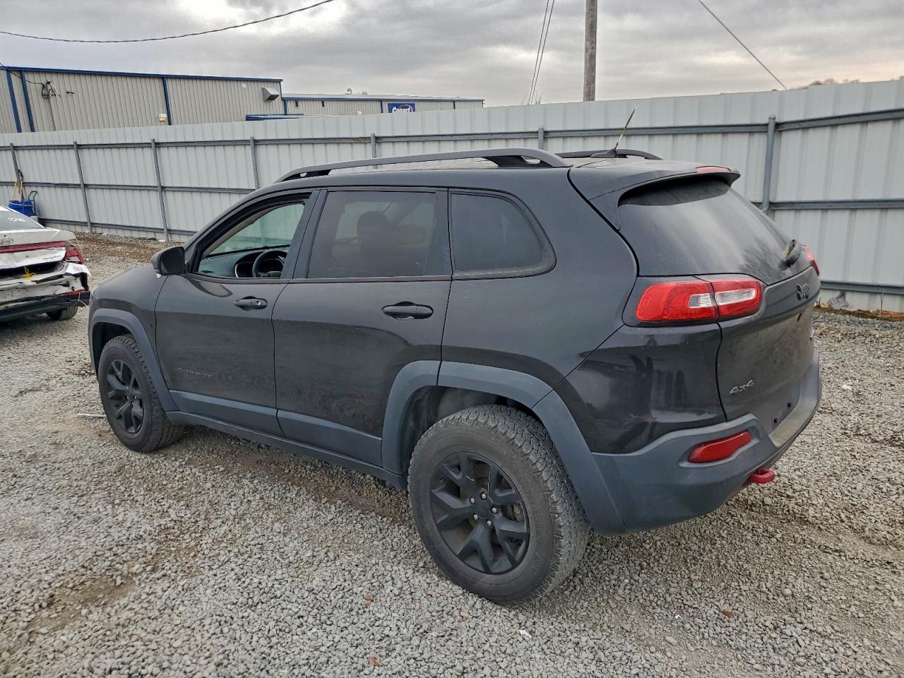 2015 JEEP CHEROKEE TRAILHAWK photo 3