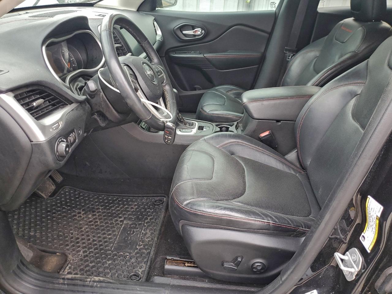 2015 JEEP CHEROKEE TRAILHAWK photo 13