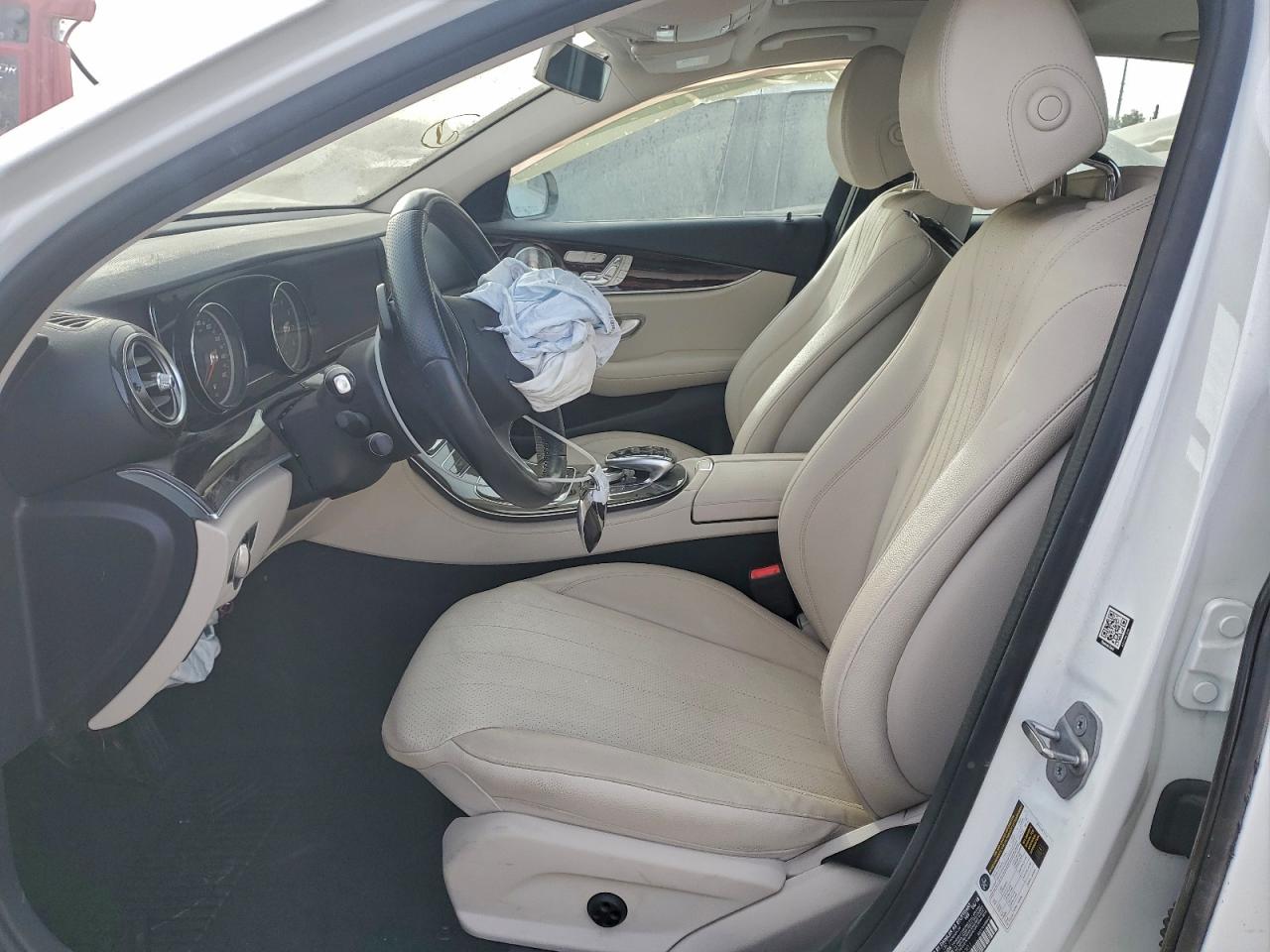 2018 MERCEDES-BENZ E 300 photo 13