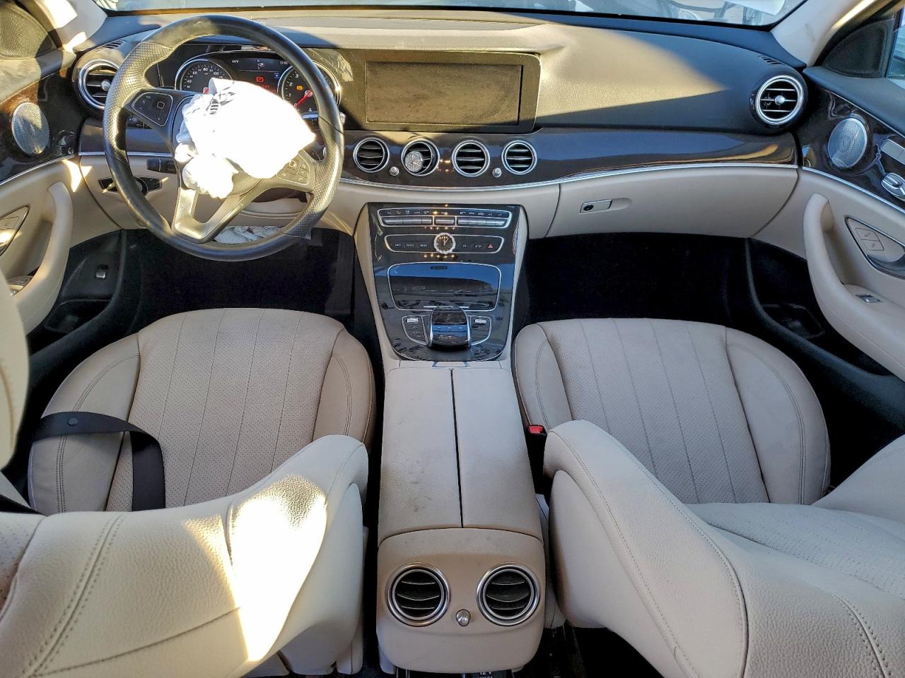 2018 MERCEDES-BENZ E 300 photo 15
