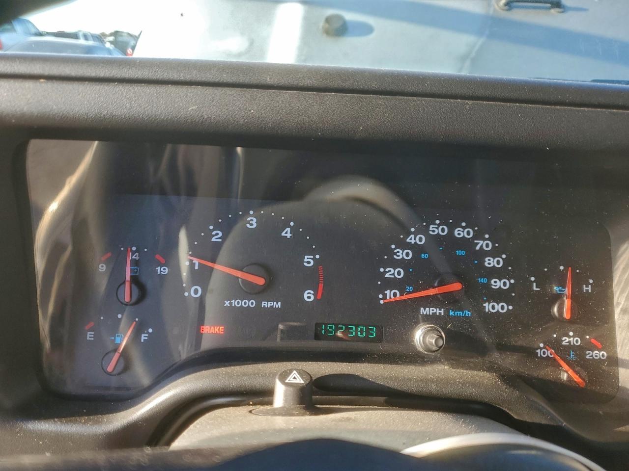 2004 JEEP WRANGLER / TJ SAHARA photo 17