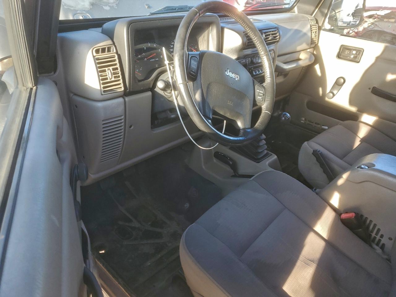 2004 JEEP WRANGLER / TJ SAHARA photo 15