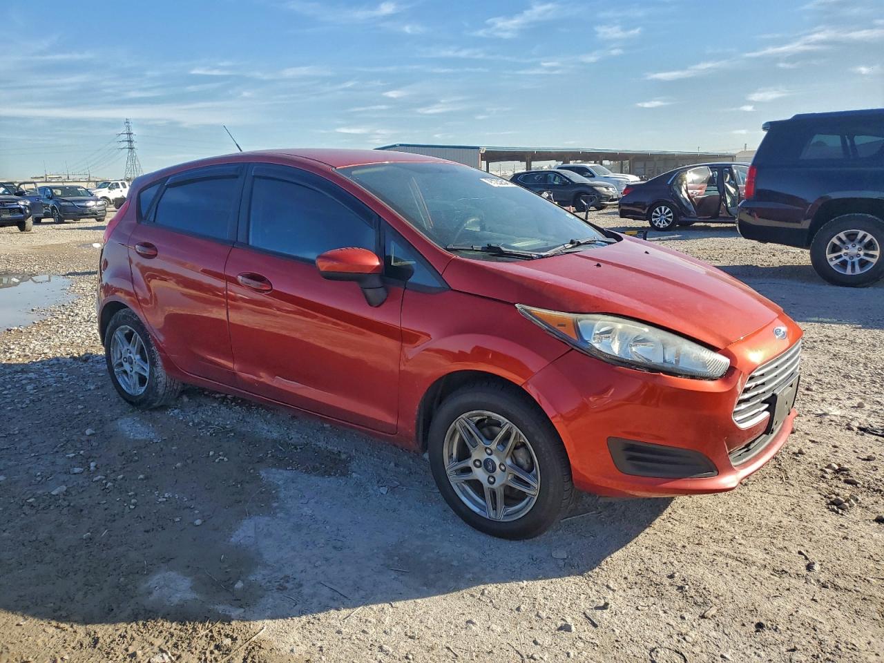 2019 FORD FIESTA SE photo 4