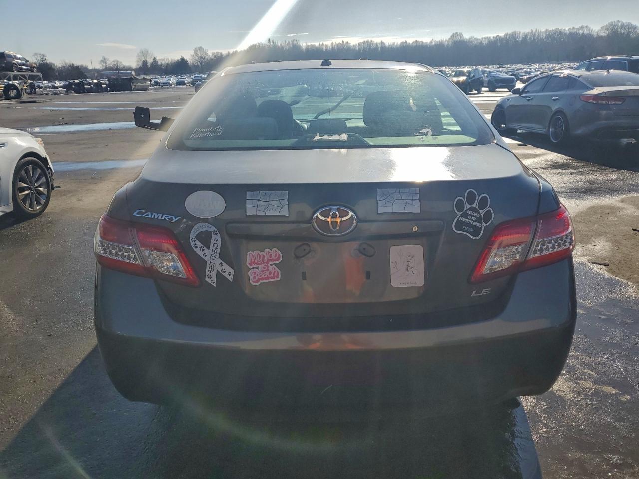 2011 TOYOTA CAMRY BASE photo 6