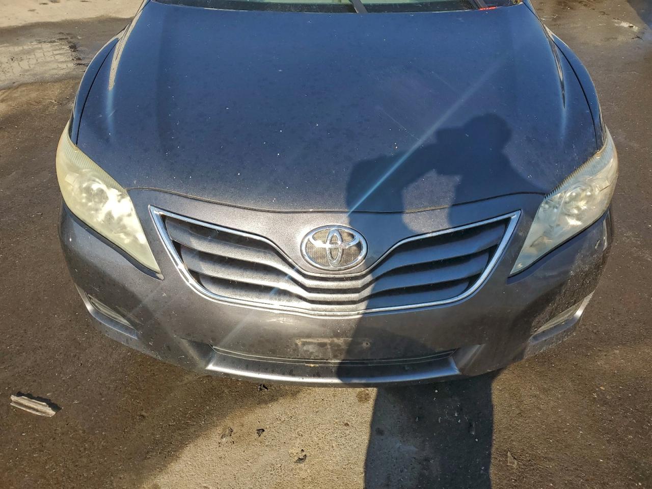 2011 TOYOTA CAMRY BASE photo 11