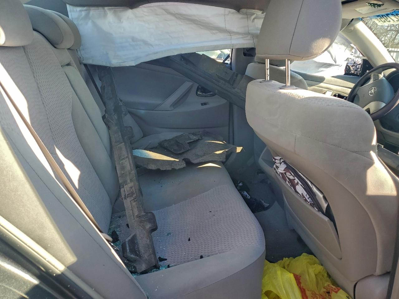 2011 TOYOTA CAMRY BASE photo 10