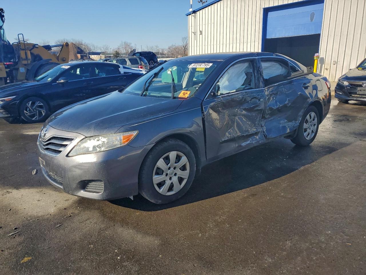 2011 TOYOTA CAMRY
