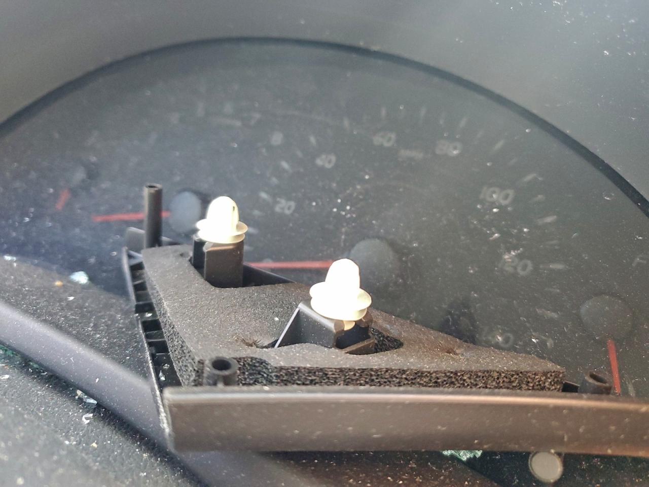 2011 TOYOTA CAMRY BASE photo 9