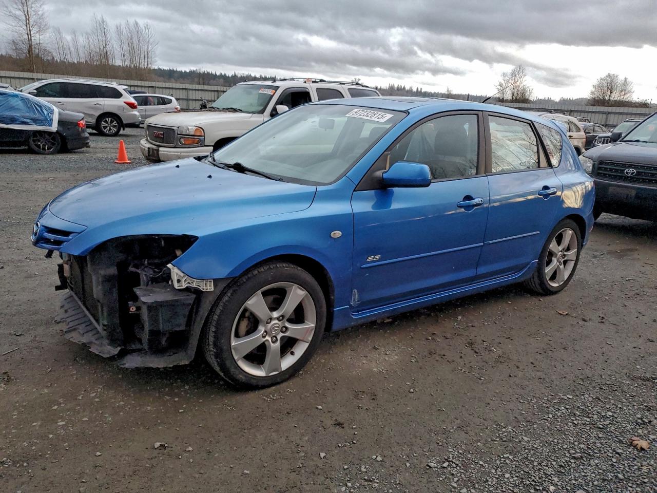 2005 MAZDA 3