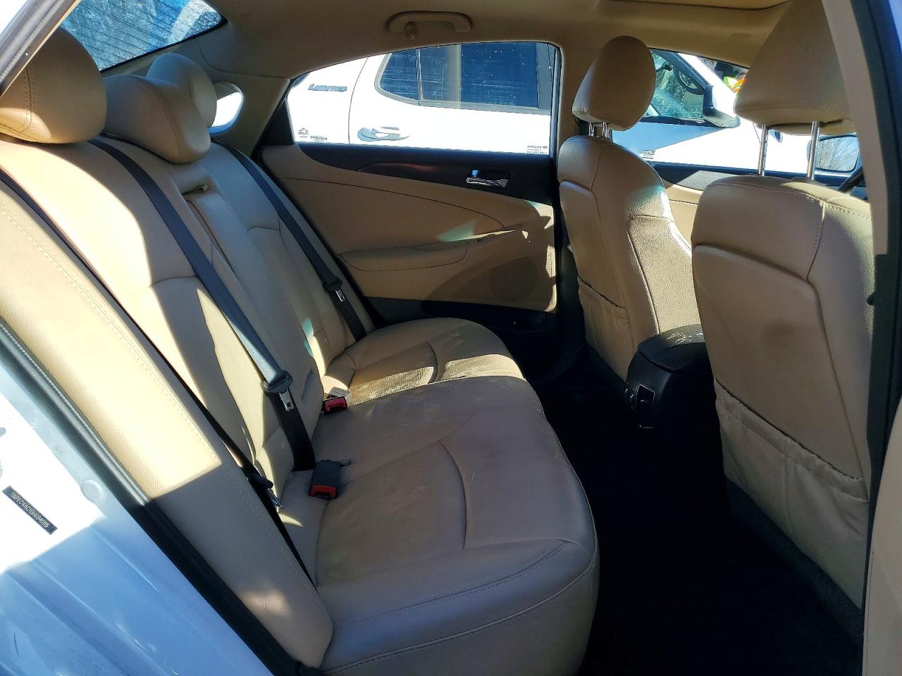 2013 HYUNDAI SONATA SE photo 19