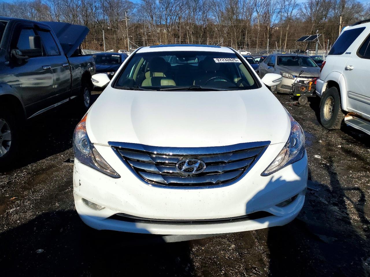 2013 HYUNDAI SONATA SE photo 9