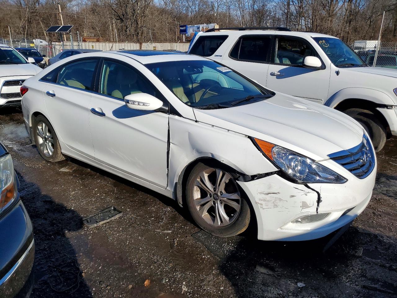 2013 HYUNDAI SONATA SE photo 7
