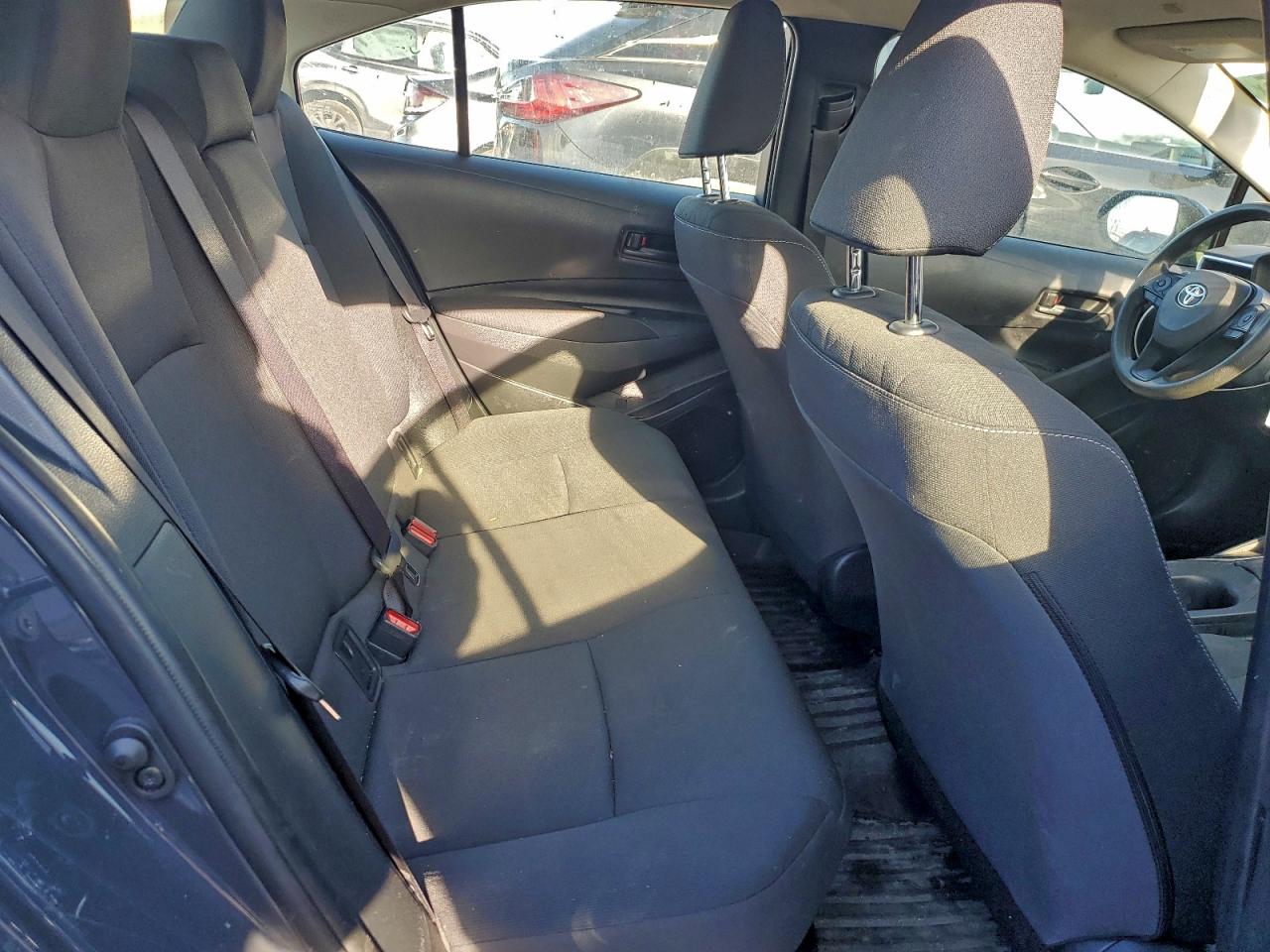 2025 TOYOTA COROLLA LE photo 10