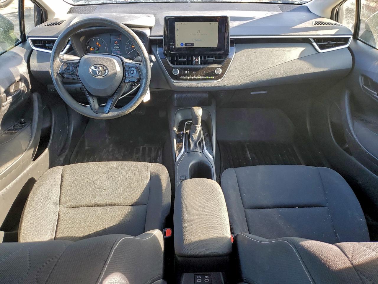 2025 TOYOTA COROLLA LE photo 8