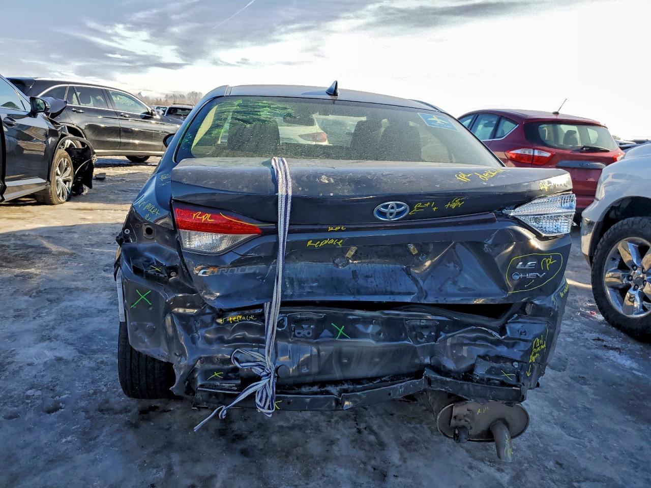 2025 TOYOTA COROLLA LE photo 6