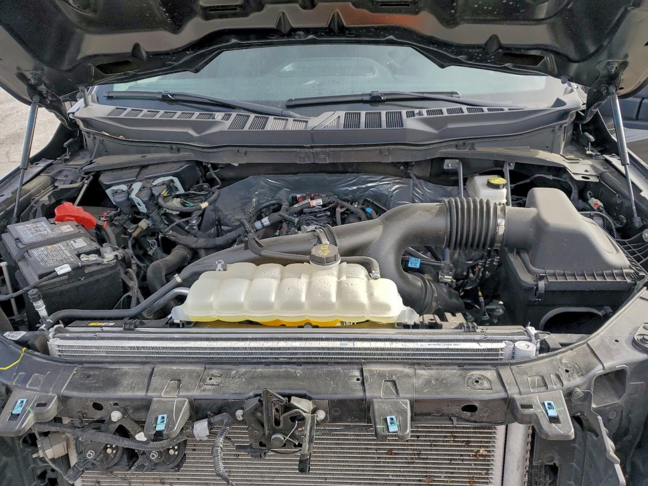 2025 FORD F150 XLT photo 21