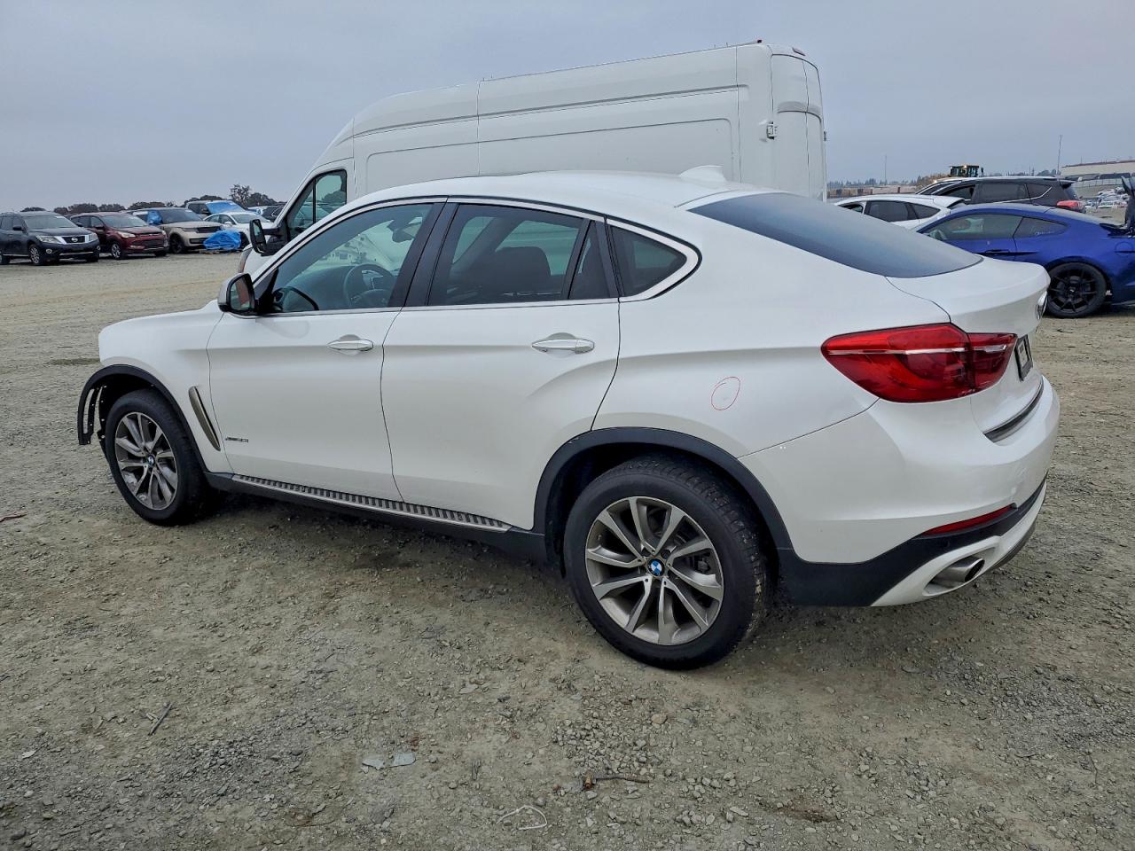 2015 BMW X6 XDRIVE35I photo 3