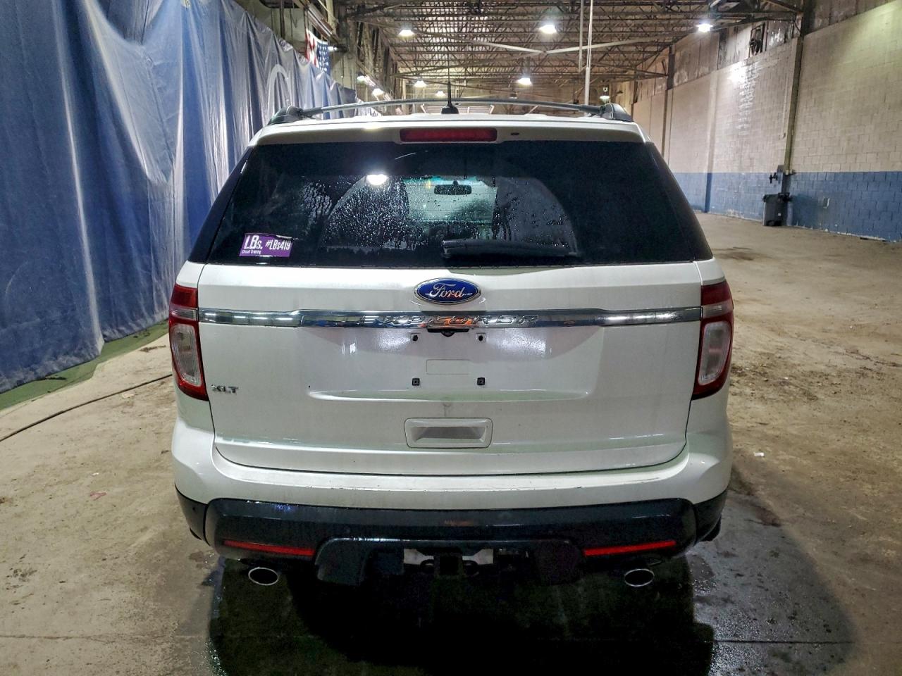 2011 FORD EXPLORER XLT photo 16