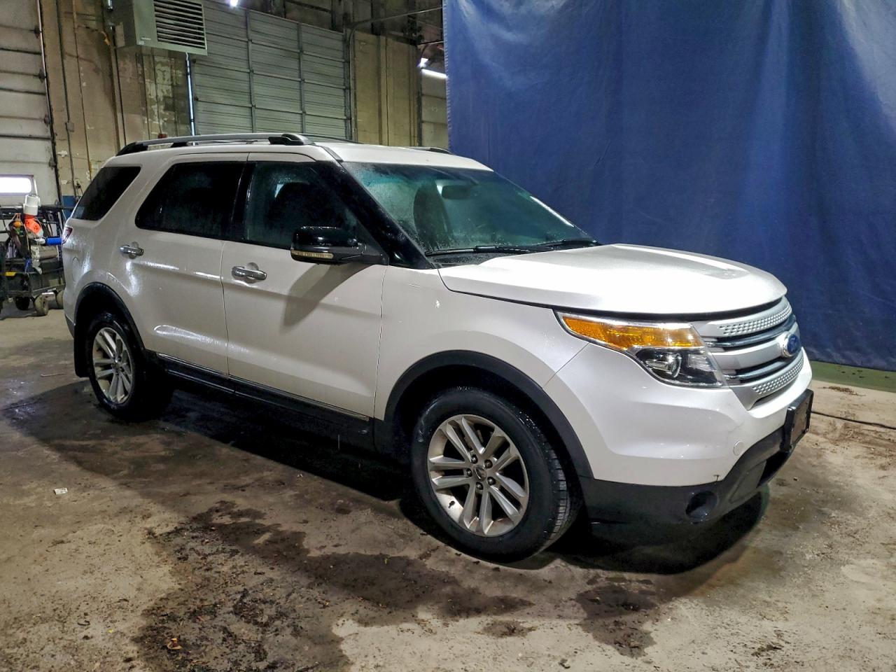 2011 FORD EXPLORER XLT photo 10