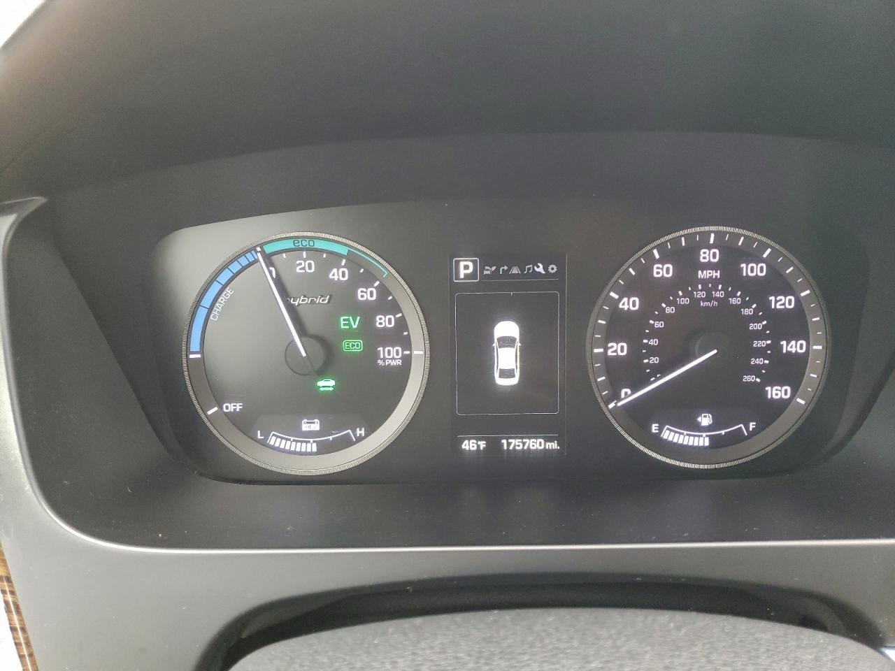 2016 HYUNDAI SONATA HYBRID photo 9