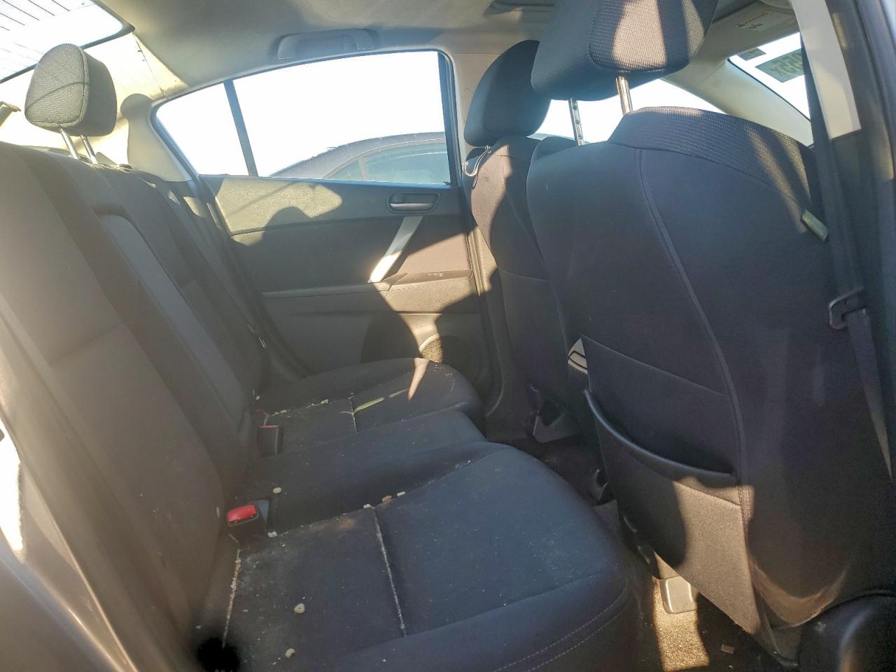 2010 MAZDA 3 S photo 28
