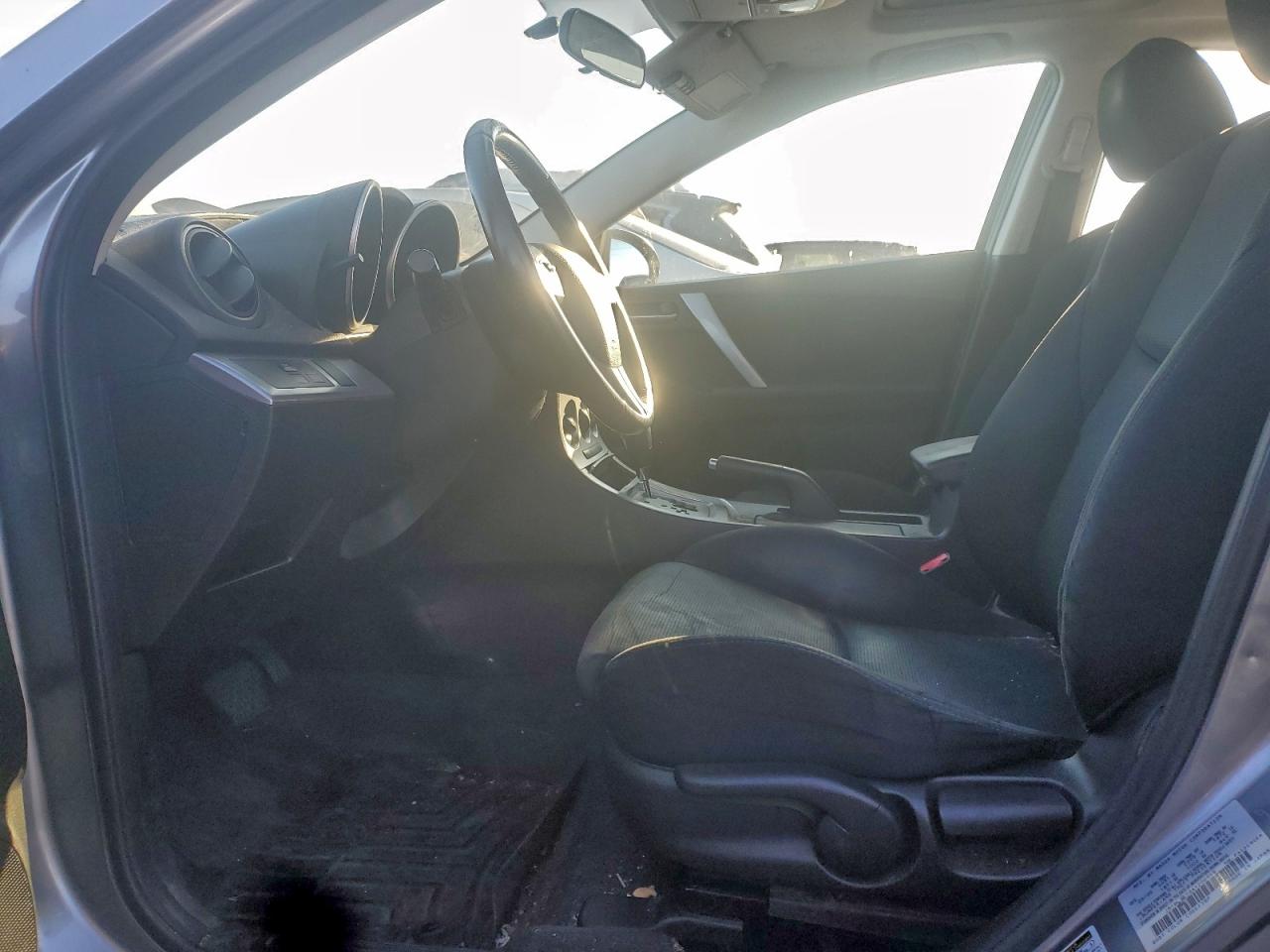 2010 MAZDA 3 S photo 19