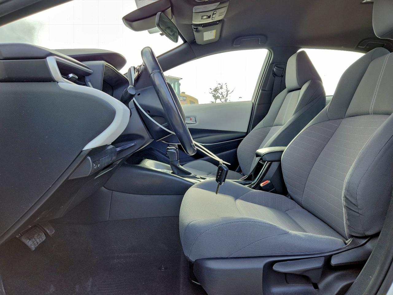 2020 TOYOTA COROLLA SE photo 13