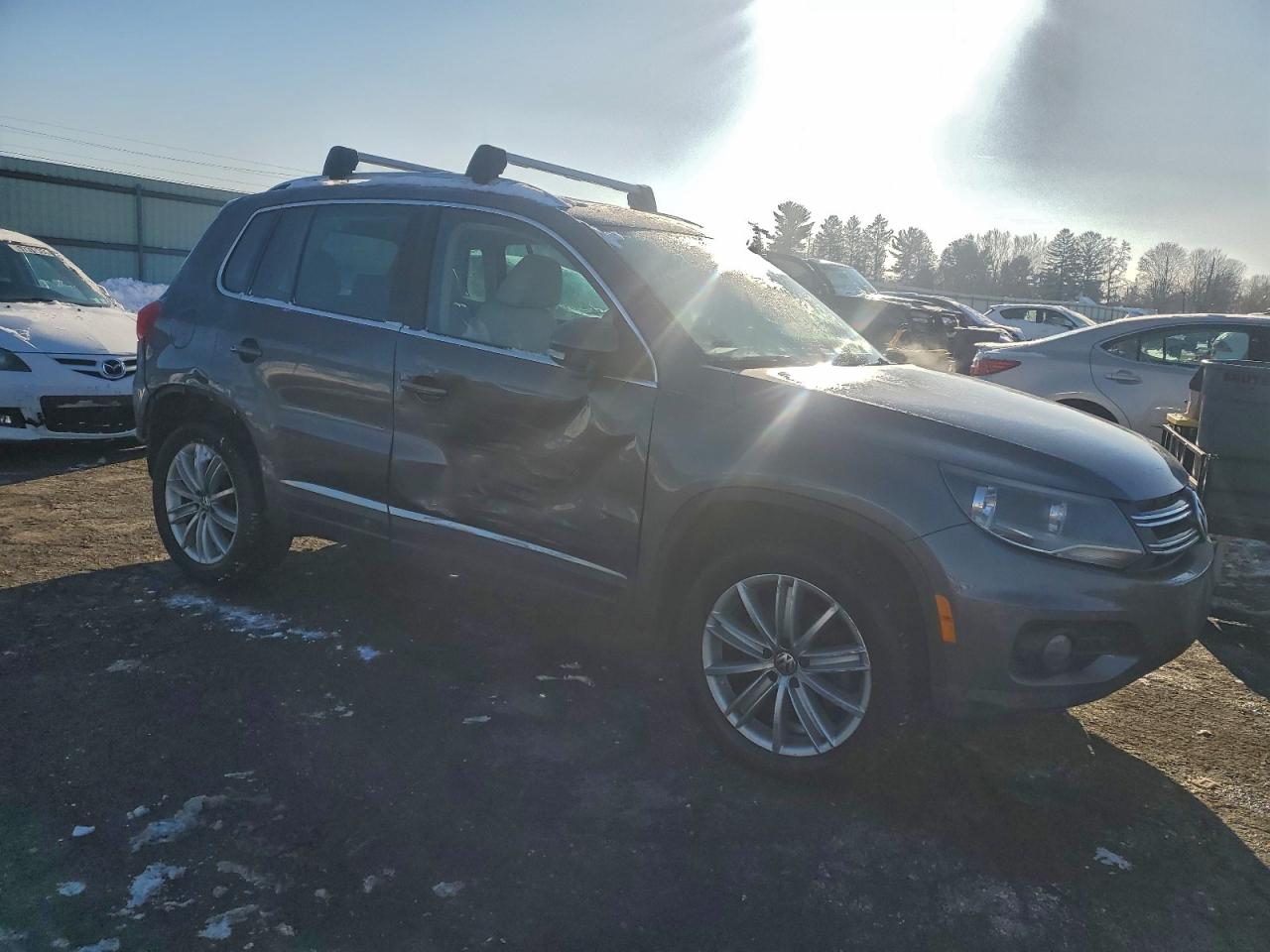 2012 VOLKSWAGEN TIGUAN S photo 7