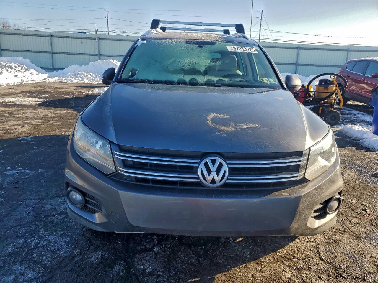 2012 VOLKSWAGEN TIGUAN S photo 9