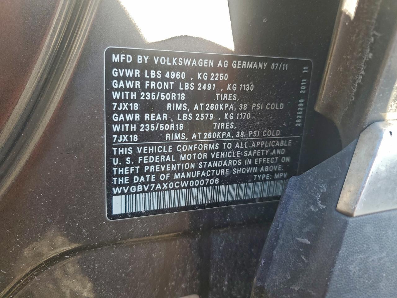 2012 VOLKSWAGEN TIGUAN S photo 25