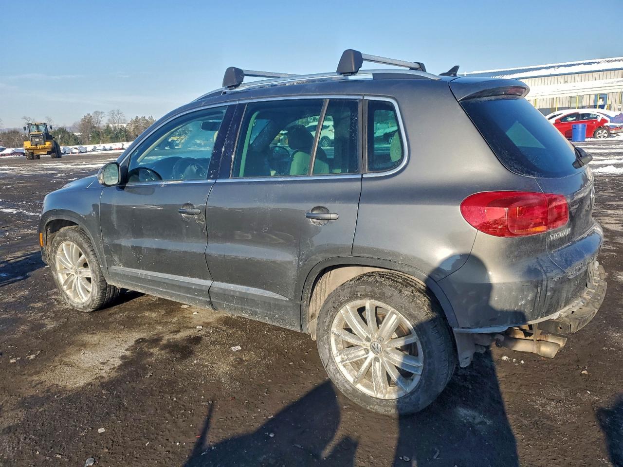 2012 VOLKSWAGEN TIGUAN S photo 3