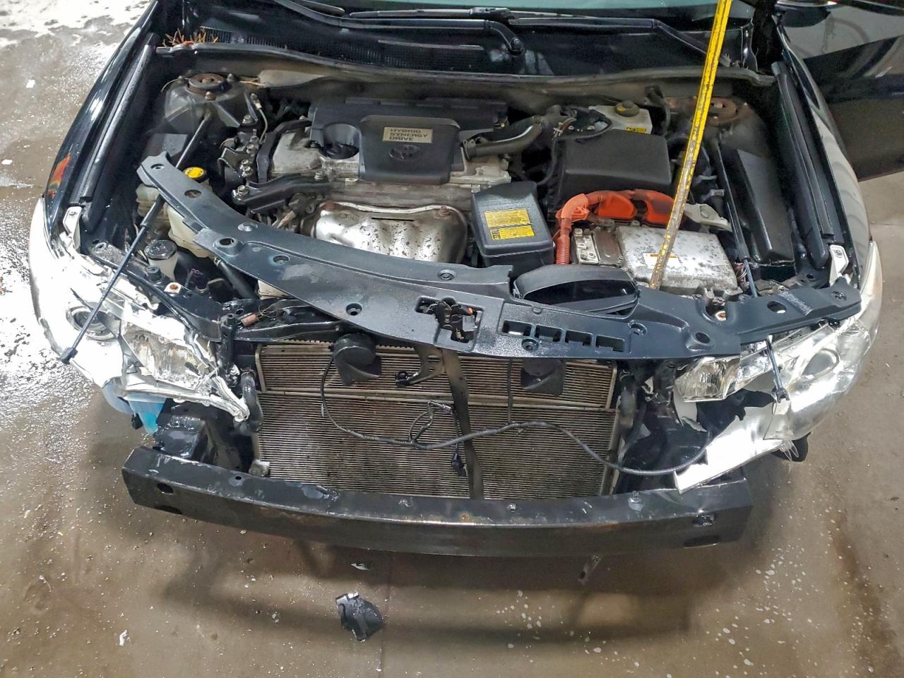 2013 TOYOTA CAMRY HYBRID photo 11