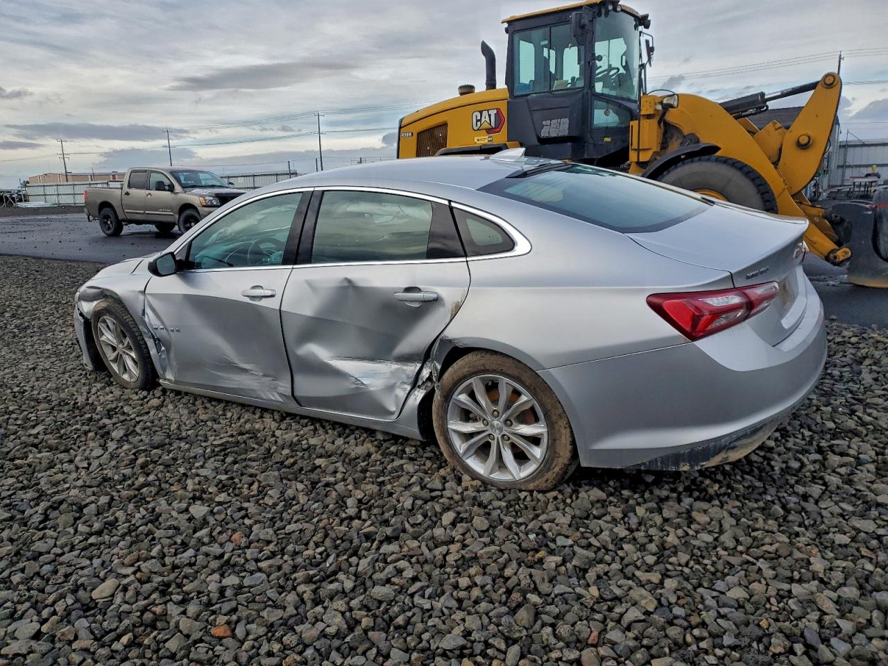 2020 CHEVROLET MALIBU LT photo 2