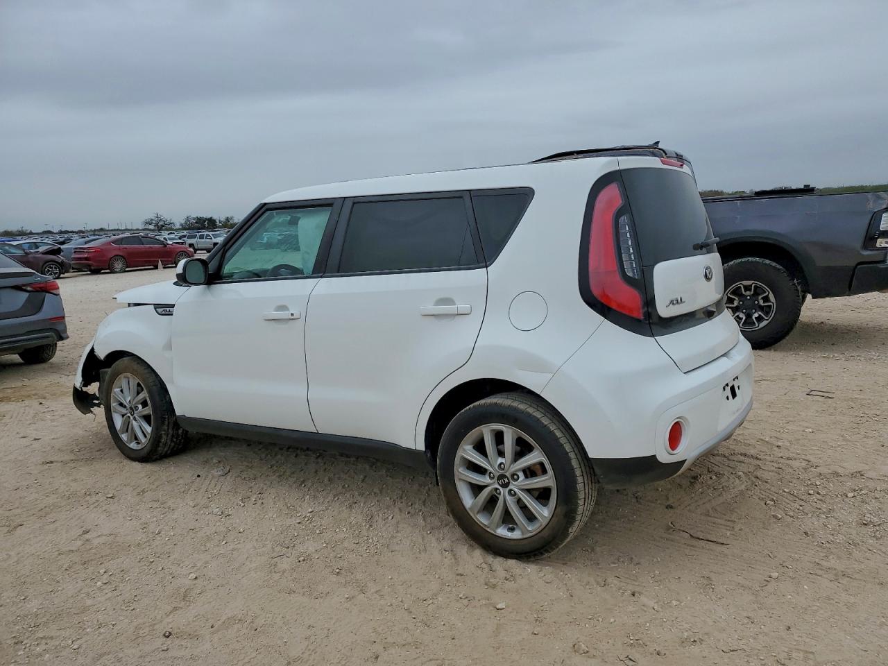 2018 KIA SOUL + photo 3