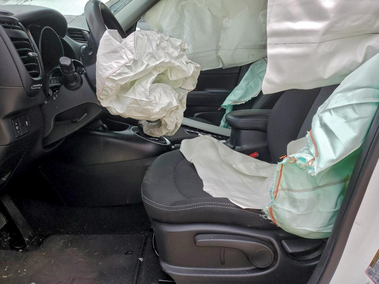 2018 KIA SOUL + photo 13