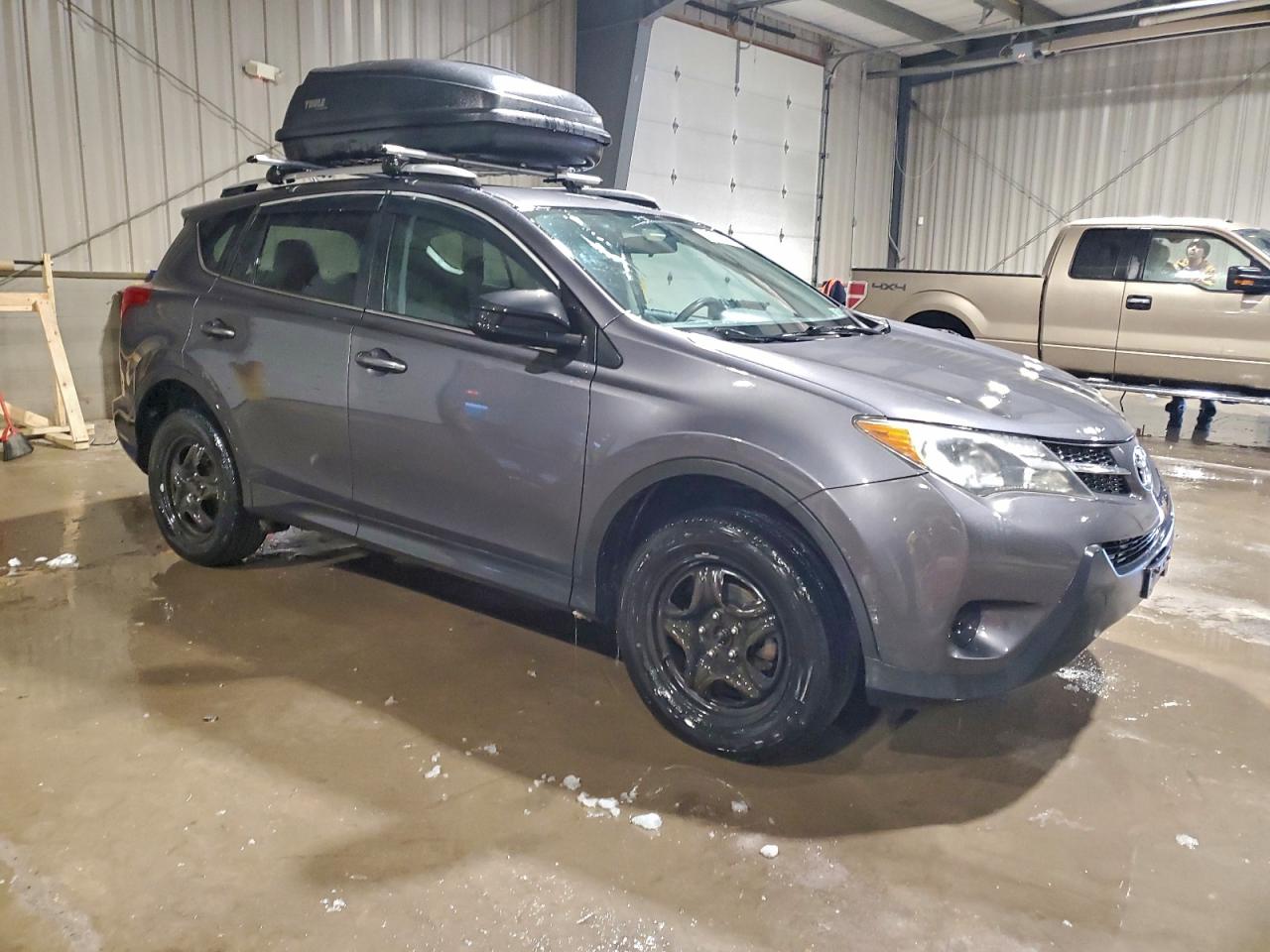 2015 TOYOTA RAV4 LE photo 4