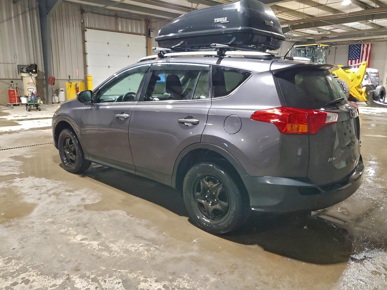 2015 TOYOTA RAV4 LE photo 2